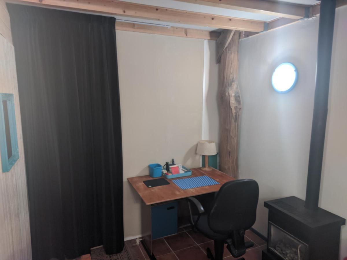 Logeerruimte In Gerenoveerde Boerderij In Wachtum 아파트 외부 사진